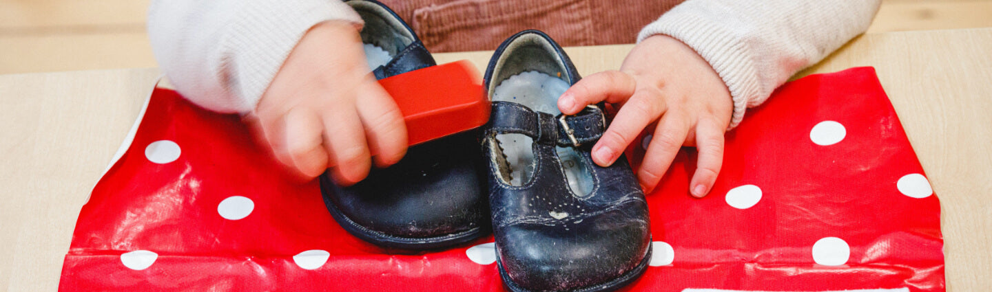 Child shoe cleaning